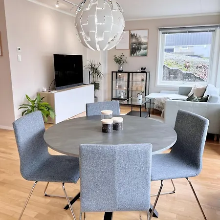 2br, 2 Parking Spots, Ev-charger And Office Trondheim
